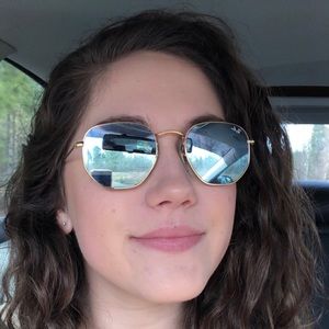 Ray-ban hexagon sunglasses (comes w case)